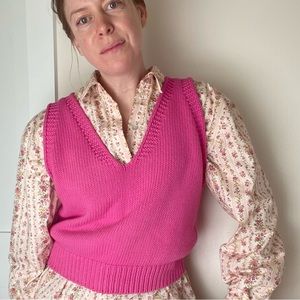 Babaa vest no. 24 hibiscus flower